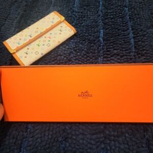 Hermes Box